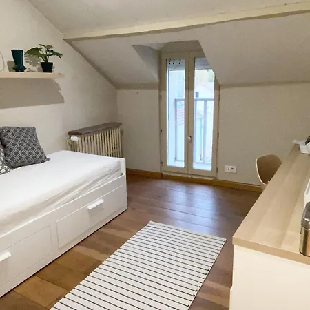 Maison De Ville-Ideale Pour Les Deplacements Pros-35Min Paris-Versailles-Giverny- La Falaise Exterior photo