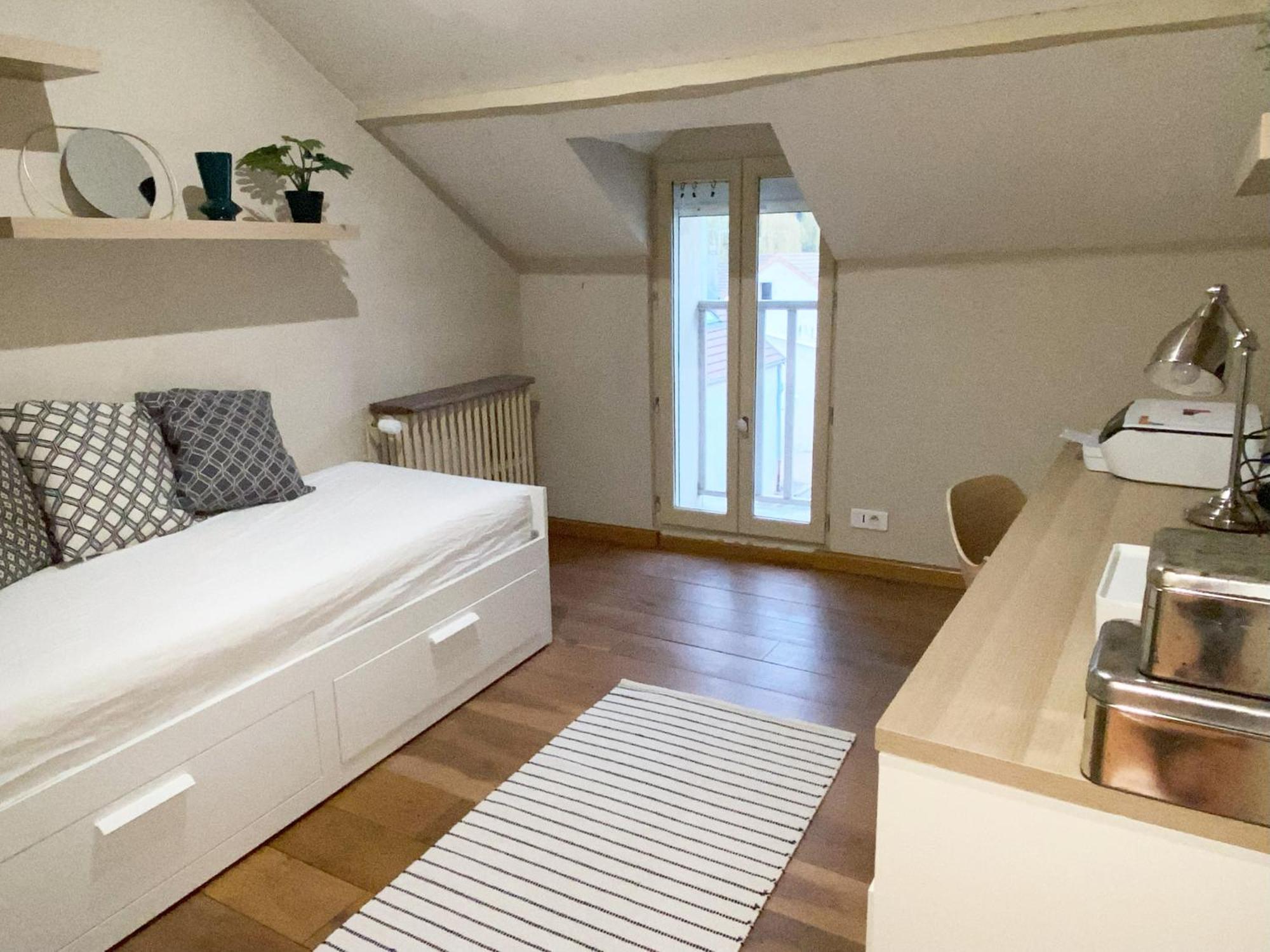 Apartment Maison De Ville-ideale Pour Les Deplacements Pros-35min Paris-versailles-giverny- La Falaise