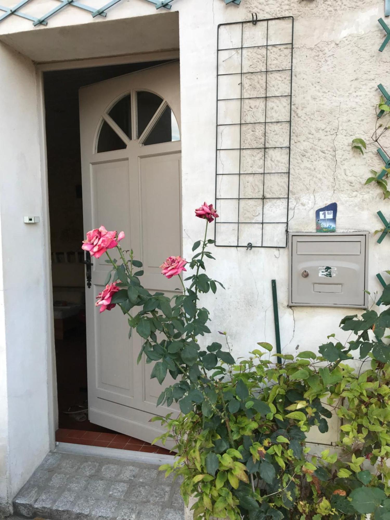 Maison De Ville-ideale Pour Les Deplacements Pros-35min Paris-versailles-giverny- * La Falaise
